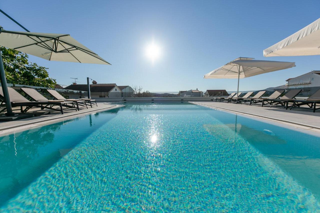 אוקרוג גורניי Villa Dora מראה חיצוני תמונה