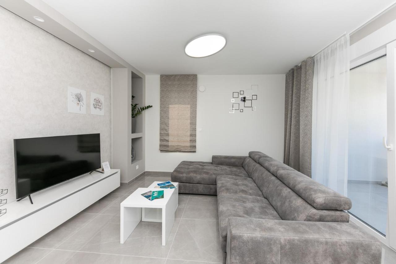 אוקרוג גורניי Villa Dora מראה חיצוני תמונה